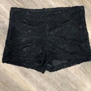 MONTEAU Crocheted Shorts black lace overlay size Medium